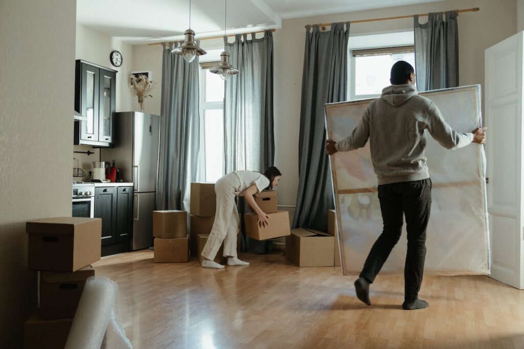Möbel einpacken Umzug Möbel sicher transportieren Tipps und Tricks